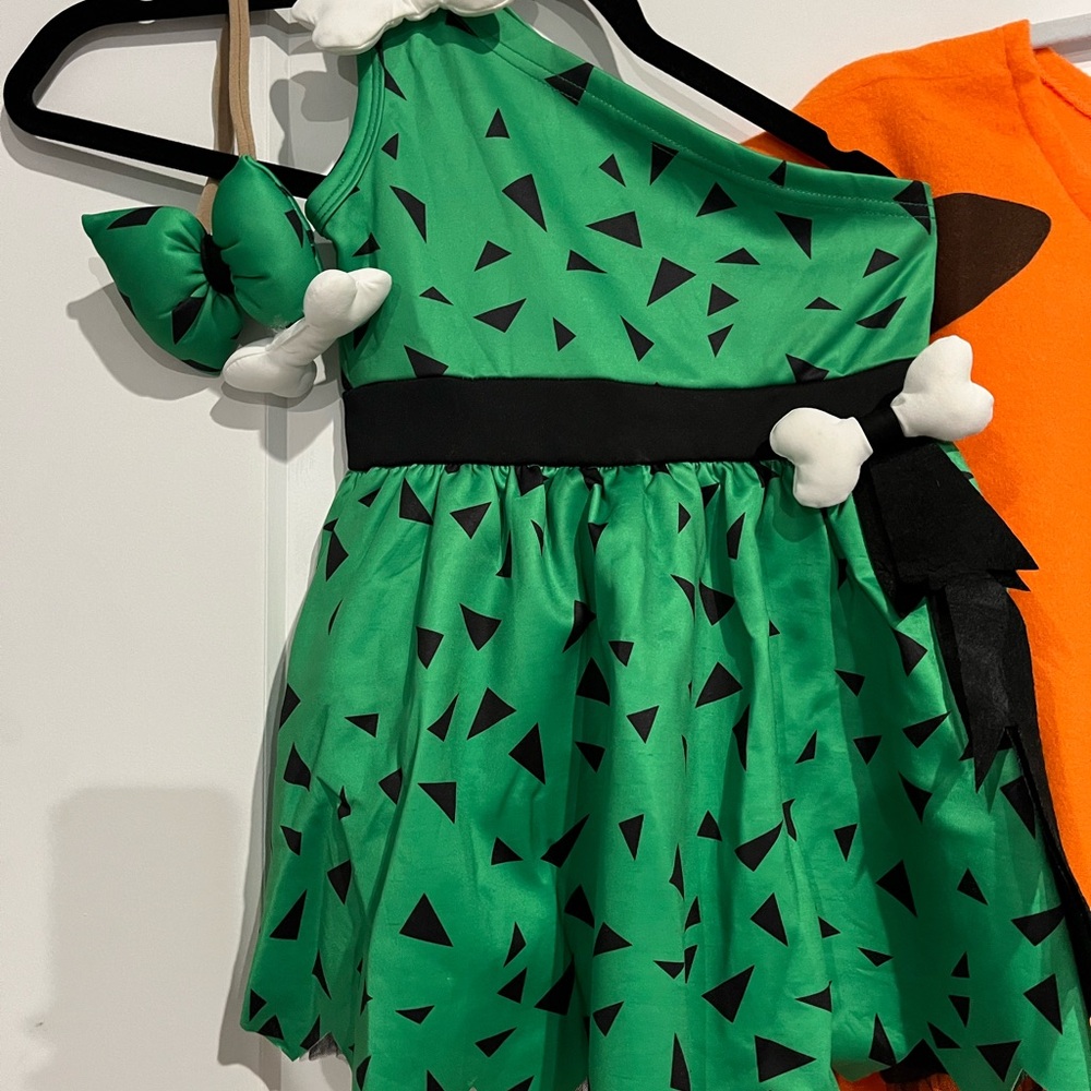Family Flinstones Halloween costume - Picture 2 of 4